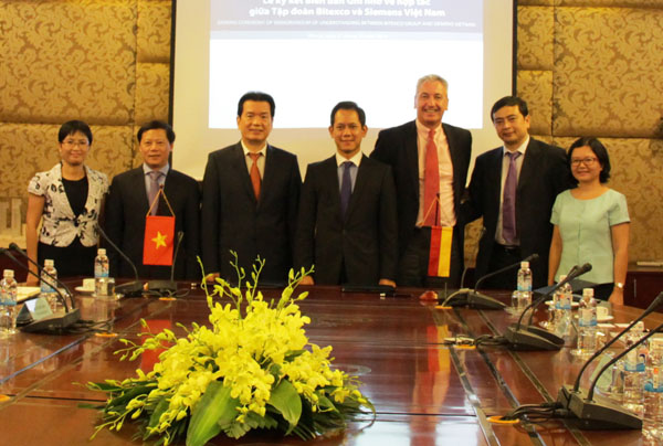 Tập[-]đoàn[-]Bitexco[-]và[-]công[-]ty[-]Siemens[-]Việt[-]Nam[-]ký[-]kết[-]Biên[-]bản[-]ghi[-]nhớ